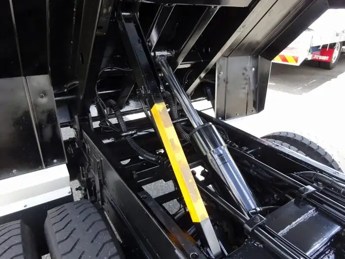 日野 デュトロ 小型 パッカー車 回転ダンプ式 TKG-XZU600Xの中古トラック画像10