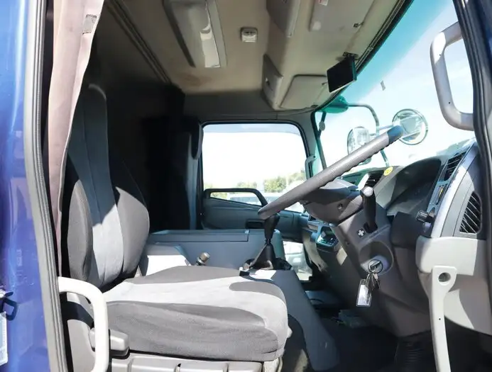 日産UD コンドル 中型/増トン 平ボディ アルミブロック エアサスの中古トラック画像8