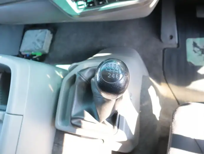 日産UD コンドル 中型/増トン 平ボディ アルミブロック エアサスの中古トラック画像11