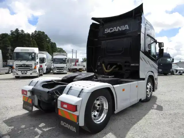スカニア トラック 大型 トラクター ハイルーフ 1デフの中古トラック画像2