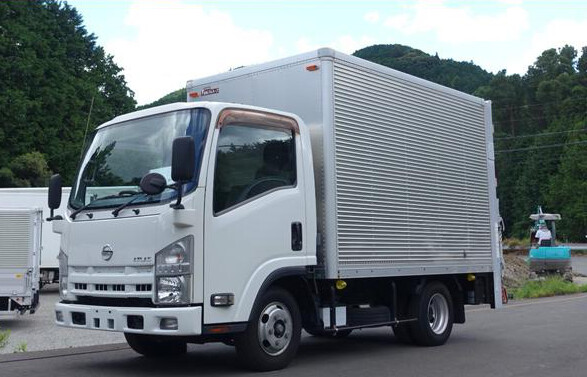 日産 アトラス 小型 アルミバン 10尺 SKG-ALR85AN