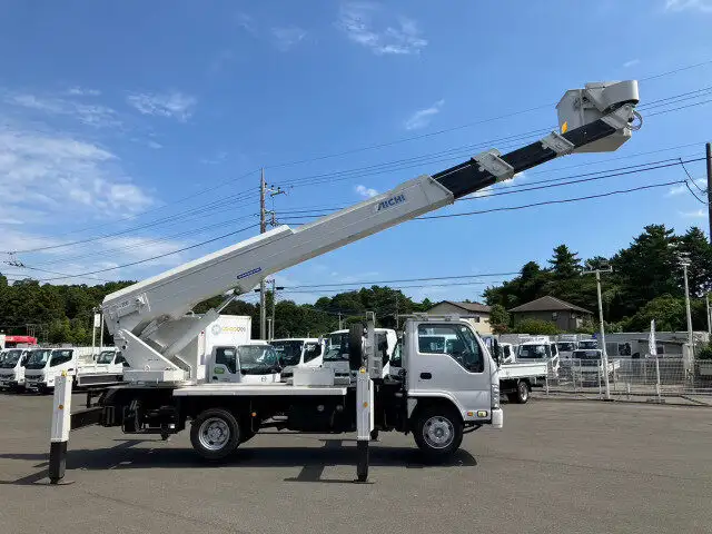 いすゞ エルフ 小型 高所・建柱車 高所作業車 SKG-NKR85YNの中古トラック画像4