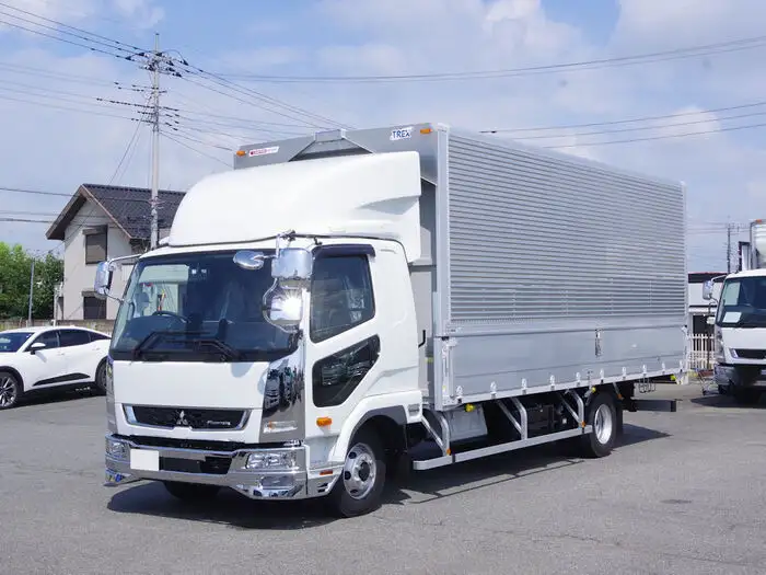 三菱 ファイター 中型/増トン ウイング エアサス ベッドの中古トラック画像1