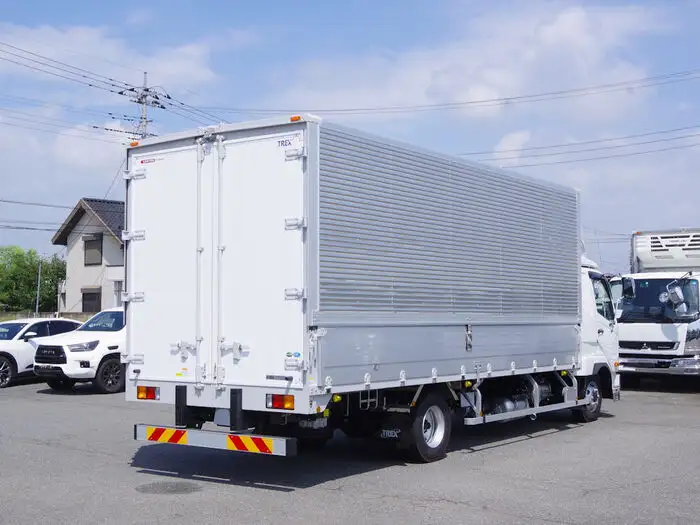 三菱 ファイター 中型/増トン ウイング エアサス ベッドの中古トラック画像3