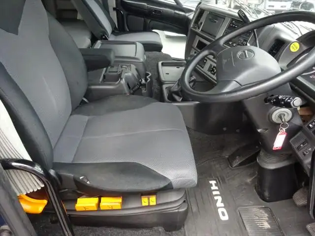日野 プロフィア 大型 トラクター ハイルーフ 1デフの中古トラック画像9