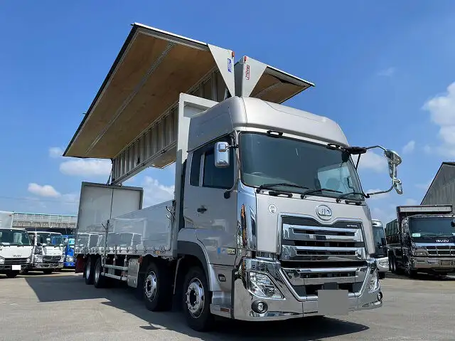 日産UD クオン 大型 ウイング ハイルーフ エアサスの中古トラック画像2
