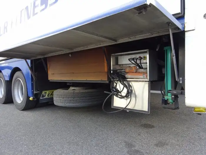 いすゞ ギガ 大型 特殊車両 KL-CXY51V3J H15の中古トラック画像13