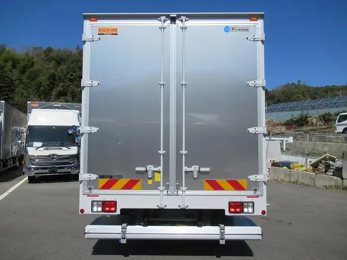 日野 レンジャー 中型/増トン ウイング パワーゲート エアサスの中古トラック画像3
