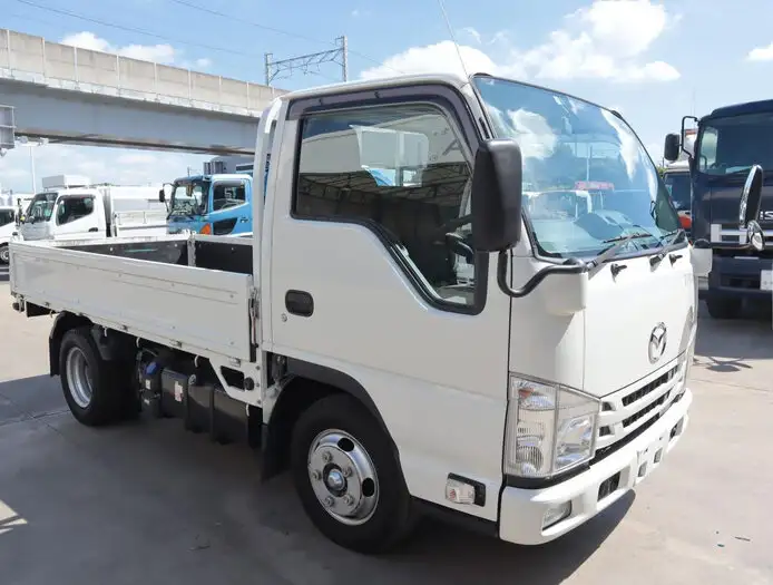 マツダ タイタン 小型 平ボディ 床鉄板 2RG-LJR88Aの中古トラック画像2