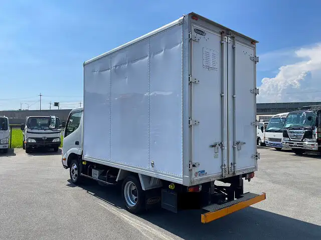 トヨタ ダイナ 小型 アルミバン LDF-KDY231 H27の中古トラック画像3