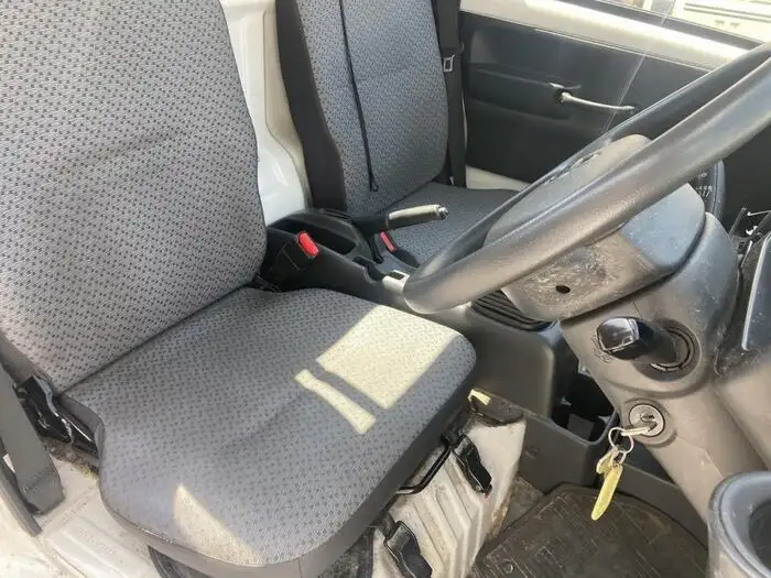 日産 クリッパー 平ボディ EBD-DR16T H31/R1の中古トラック画像9