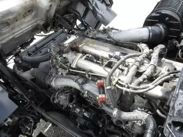 いすゞ ギガ 大型 トラクター 2デフ ベッドの中古トラック画像18