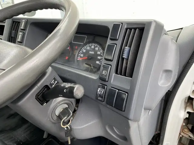 いすゞ エルフ 小型 平ボディ TKG-NMR85R H26の中古トラック画像12