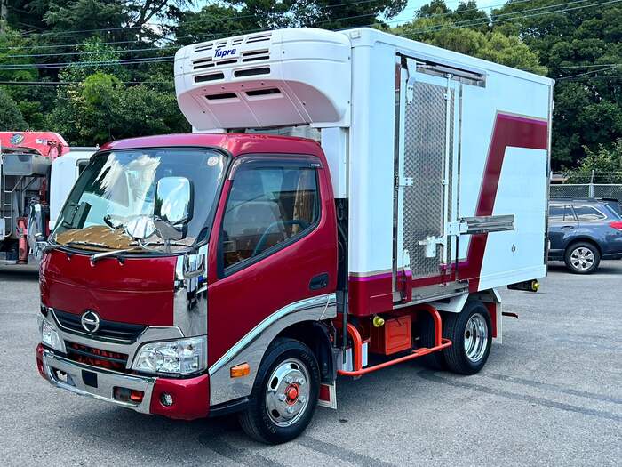 日野 デュトロ 小型 冷凍冷蔵 10尺 TKG-XZC605M