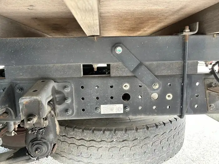 三菱 キャンター 小型 クレーン付 床鉄板 4段の中古トラック画像9