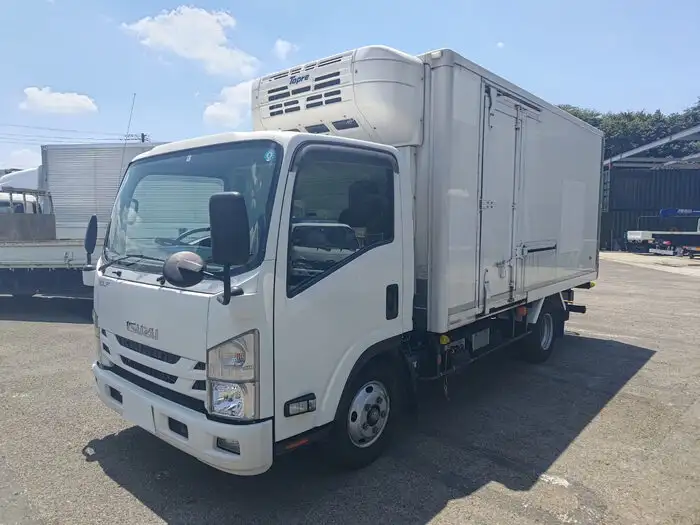 いすゞ エルフ 小型 冷凍冷蔵 中温 床アルミの中古トラック画像1