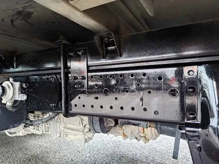 いすゞ エルフ 小型 冷凍冷蔵 低温 床アルミの中古トラック画像9