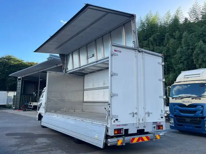三菱 ファイター 中型/増トン ウイング パワーゲート 床鉄板の中古トラック画像6