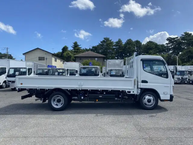 三菱 キャンター 小型 平ボディ 2RG-FEAV0 R5の中古トラック画像4