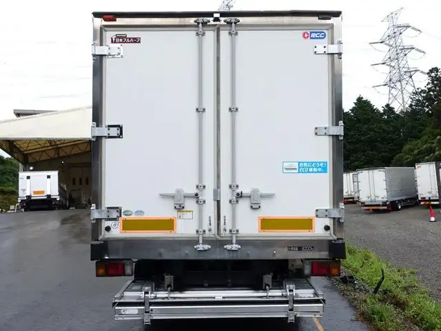 いすゞ エルフ 小型 冷凍冷蔵 低温 パワーゲートの中古トラック画像3