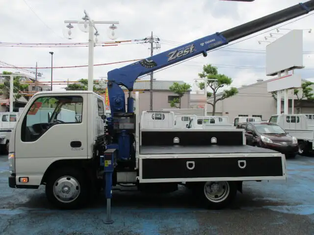 いすゞ エルフ 小型 クレーン付 3段 ラジコンの中古トラック画像4