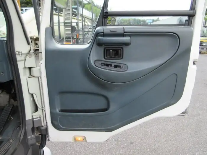 日産UD コンドル 中型/増トン 平ボディ パワーゲート 床鉄板の中古トラック画像15