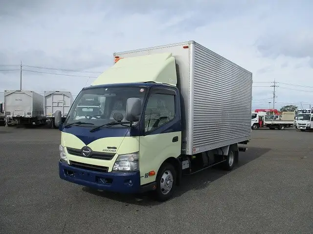 日野 デュトロ 小型 アルミバン 3枚観音 TKG-XZU710M の中古トラック【車両No.151789】