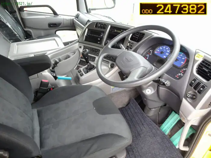 日産UD クオン 大型 トラクター 1デフ エアサスの中古トラック画像9