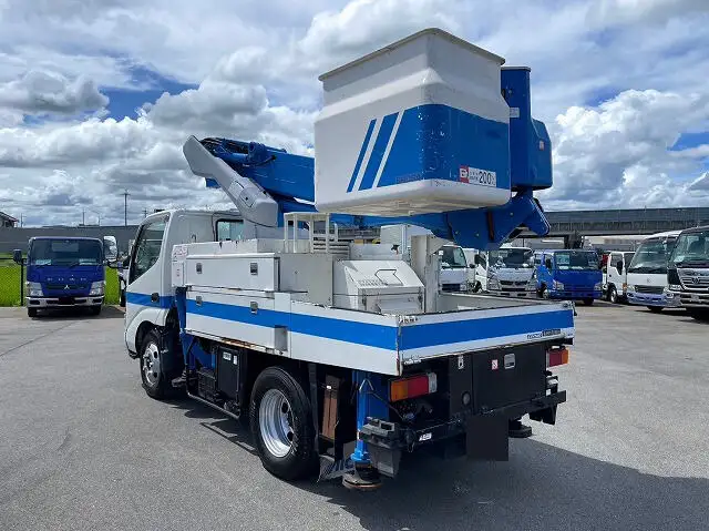 トヨタ ダイナ 小型 高所・建柱車 高所作業車 PB-XZU301Aの中古トラック画像4