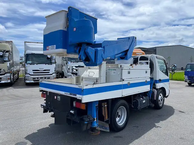 トヨタ ダイナ 小型 高所・建柱車 高所作業車 PB-XZU301Aの中古トラック画像3
