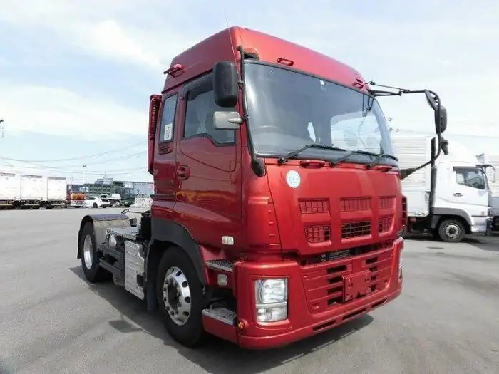 いすゞ ギガ 大型 トラクター ハイルーフ 1デフの中古トラック画像2