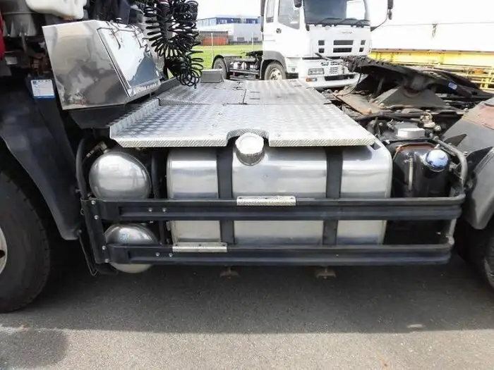 いすゞ ギガ 大型 トラクター ハイルーフ 1デフの中古トラック画像8