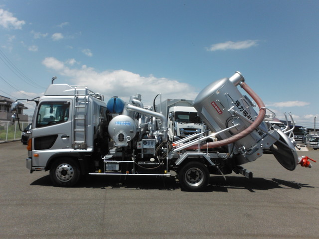 日野 レンジャー 中型/増トン タンク車 バキューム SDG-FD7JEAAの中古トラック画像6