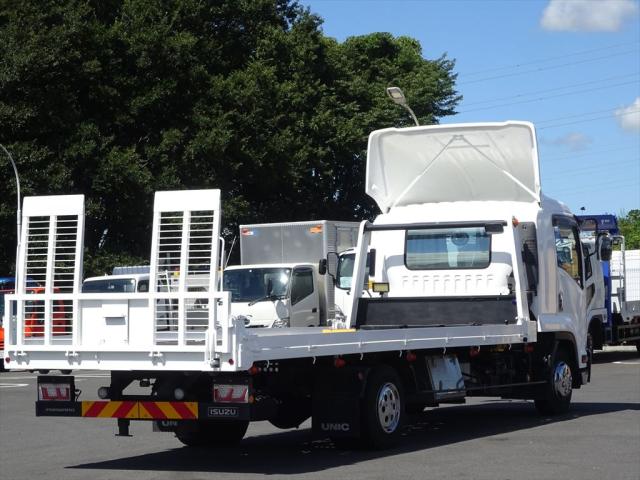 いすゞ フォワード 中型/増トン 車両重機運搬 ラジコン ウインチの中古トラック画像3