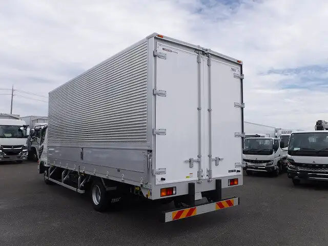 三菱 ファイター 中型/増トン ウイング エアサス ベッドの中古トラック画像7