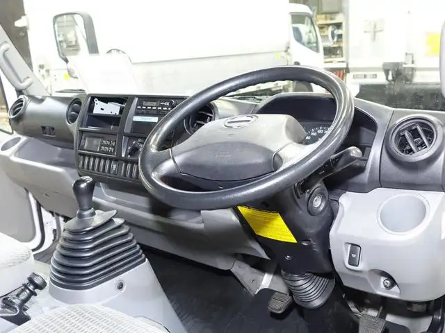 日野 デュトロ 小型 冷凍冷蔵 中温 パワーゲートの中古トラック画像12