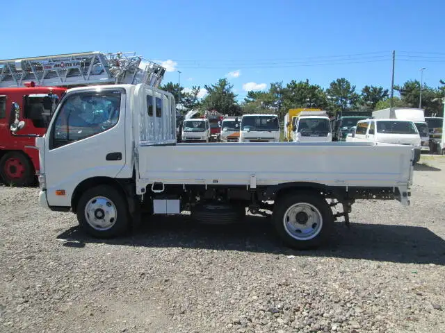 日野 デュトロ 小型 平ボディ 2RG-XZU605M R5の中古トラック画像8