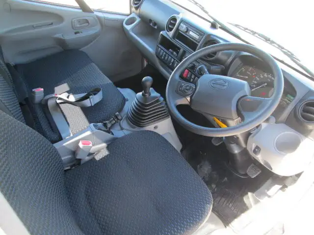 日野 デュトロ 小型 平ボディ 2RG-XZU605M R5の中古トラック画像10