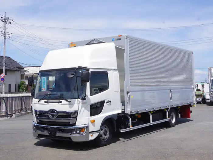 日野 レンジャー 中型/増トン ウイング エアサス ベッドの中古トラック画像1