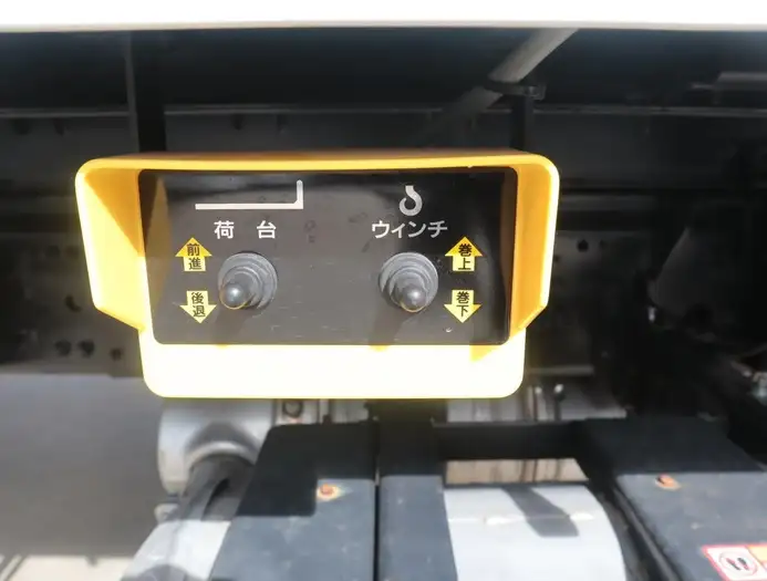 三菱 ファイター 中型/増トン 車両重機運搬 ラジコン ウインチの中古トラック画像4