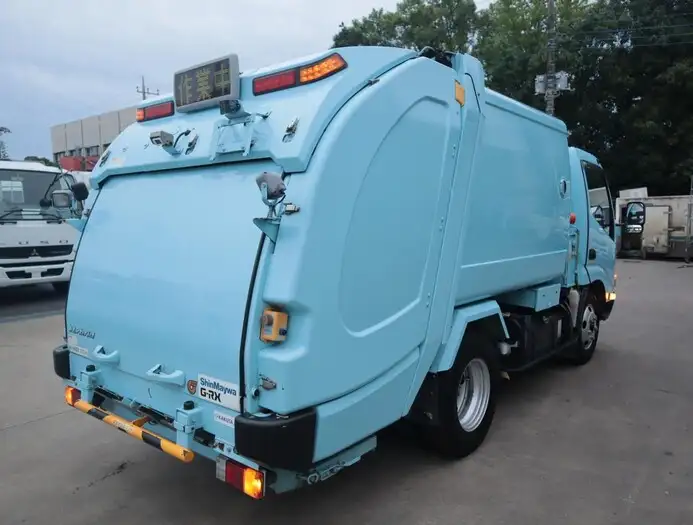 日野 デュトロ 小型 パッカー車 巻き込み式 回転ダンプ式の中古トラック画像2