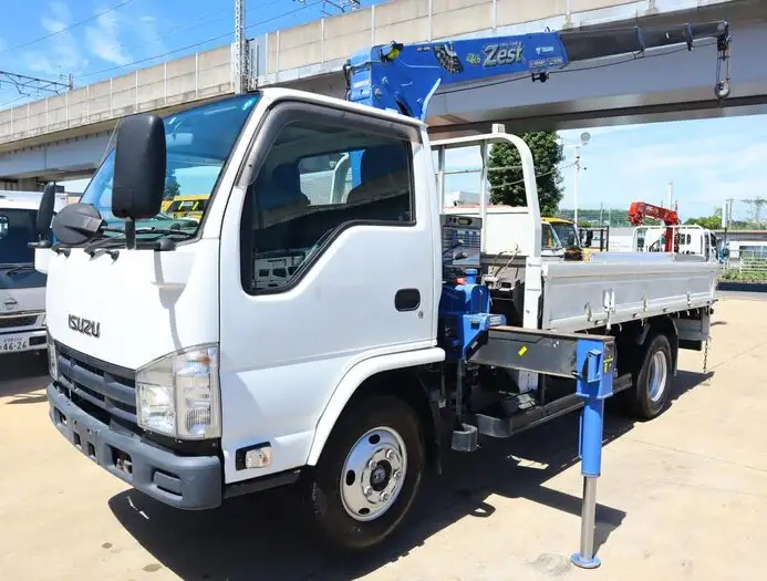 いすゞ エルフ 小型 クレーン付 4段 ラジコン の中古トラック【車両No.152337】
