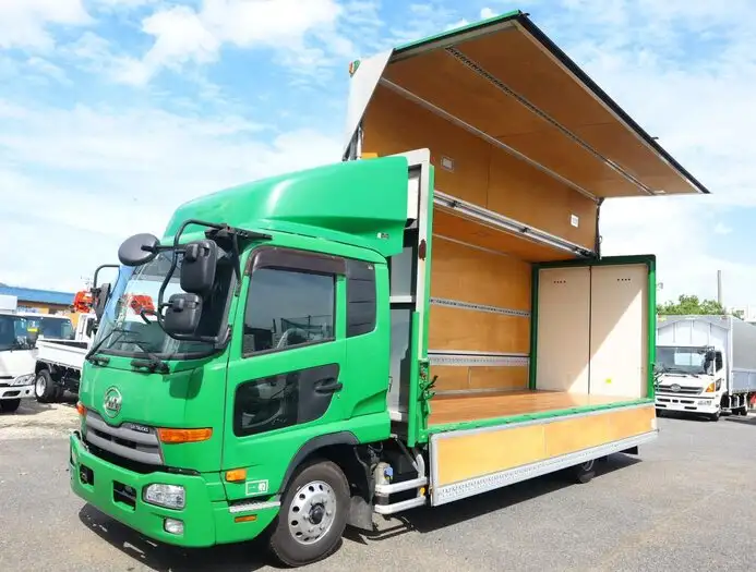 日産UD コンドル 中型/増トン ウイング エアサス ベッドの中古トラック画像1