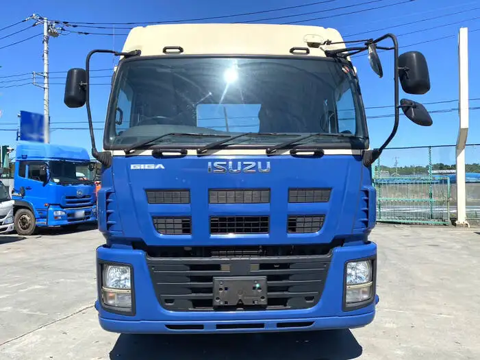 いすゞ ギガ 大型 トラクター ハイルーフ 1デフの中古トラック画像2