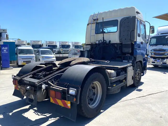 いすゞ ギガ 大型 トラクター ハイルーフ 1デフの中古トラック画像3