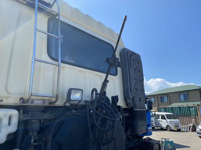 いすゞ ギガ 大型 トラクター ハイルーフ 1デフの中古トラック画像6