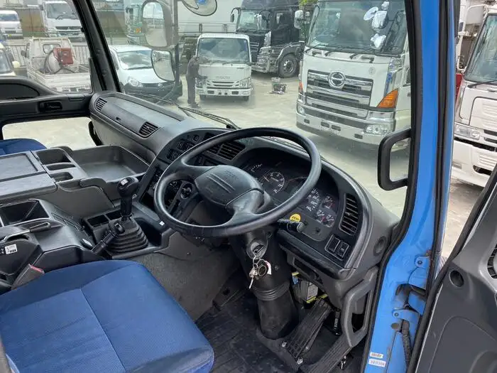 いすゞ ギガ 大型 トラクター ハイルーフ 2デフの中古トラック画像10