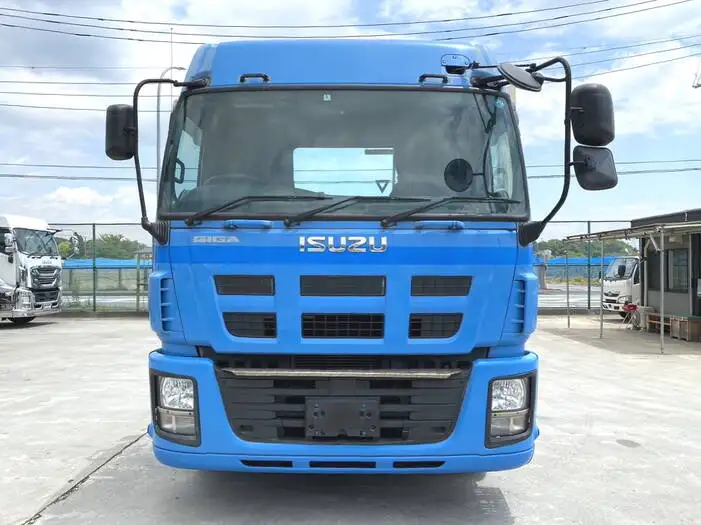 いすゞ ギガ 大型 トラクター ハイルーフ 2デフの中古トラック画像2