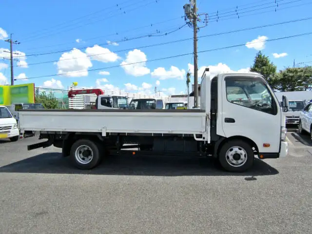 日野 デュトロ 小型 平ボディ XZU710 H26の中古トラック画像2