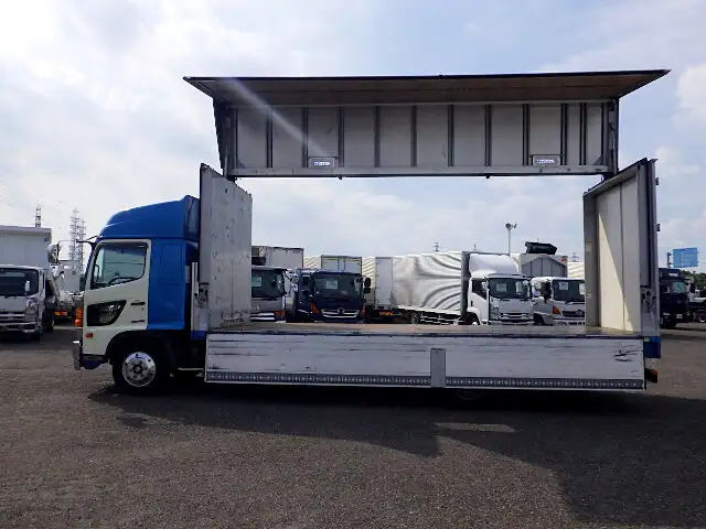 日野 レンジャー 中型/増トン ウイング 床鉄板 ベッドの中古トラック画像6